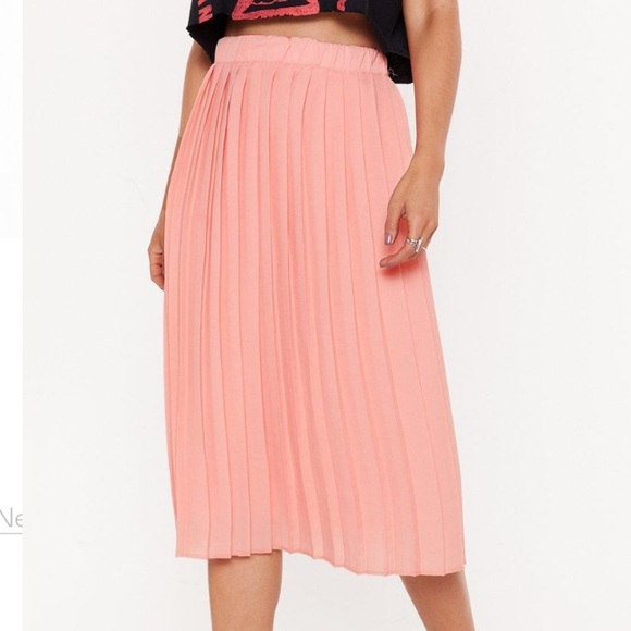 NASTYGAL Pleated High Waist Mid Skirt Peachy elegant m semi formal flare sz 8 - Picture 4 of 10